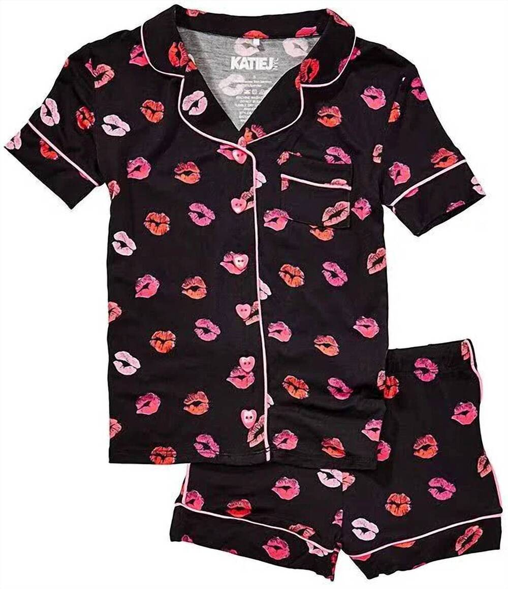 NEW KATIE J NYC junior short sleeve lounge set in lips on black